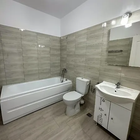 Apartment Aqua 4 - Bychoice *